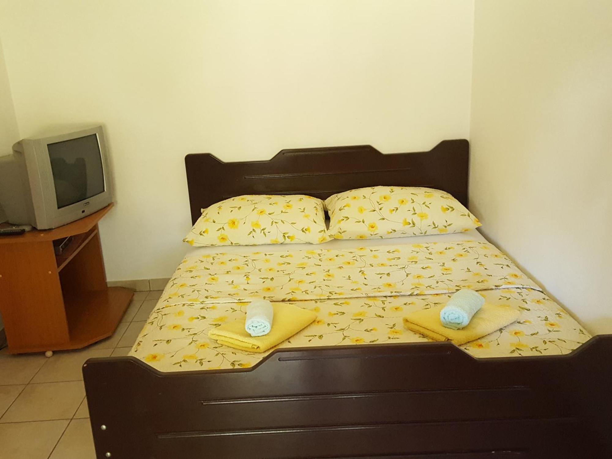 לופאר Apartments Mirakul מראה חיצוני תמונה