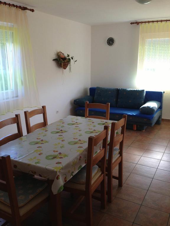 לופאר Apartments Mirakul מראה חיצוני תמונה