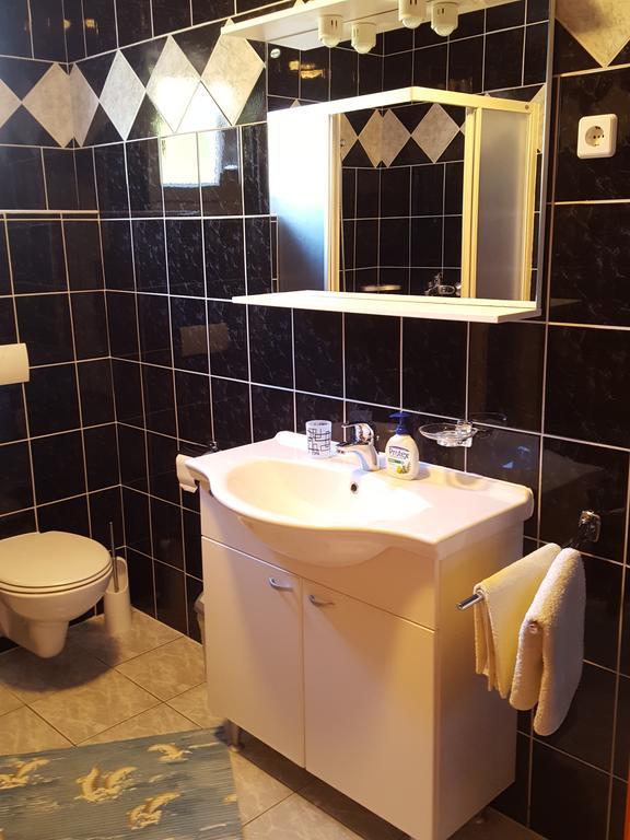 לופאר Apartments Mirakul מראה חיצוני תמונה