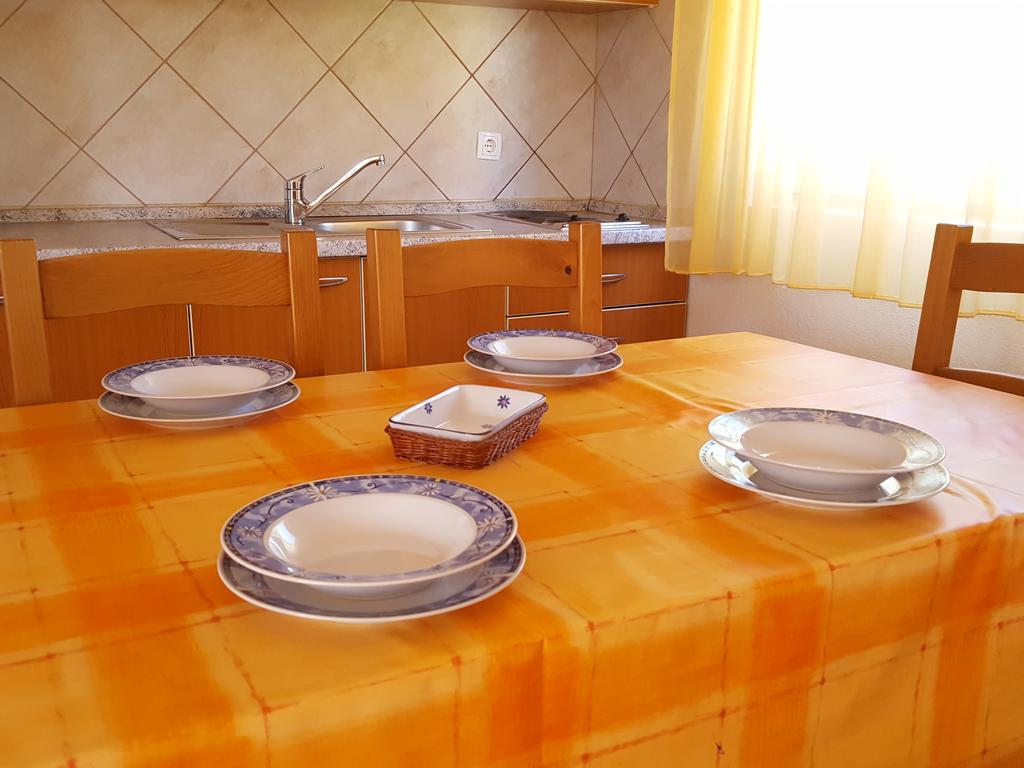 לופאר Apartments Mirakul מראה חיצוני תמונה