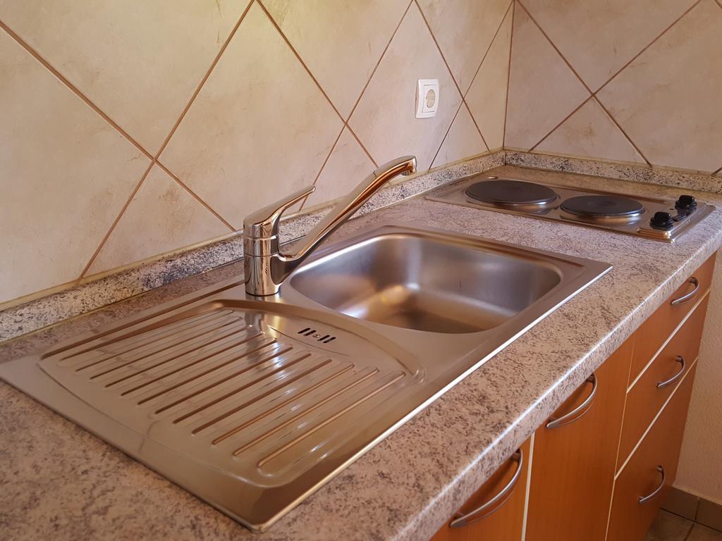לופאר Apartments Mirakul מראה חיצוני תמונה