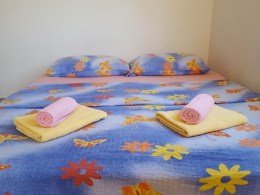 לופאר Apartments Mirakul מראה חיצוני תמונה