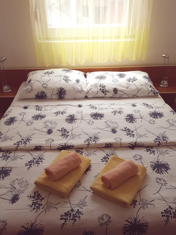 לופאר Apartments Mirakul מראה חיצוני תמונה