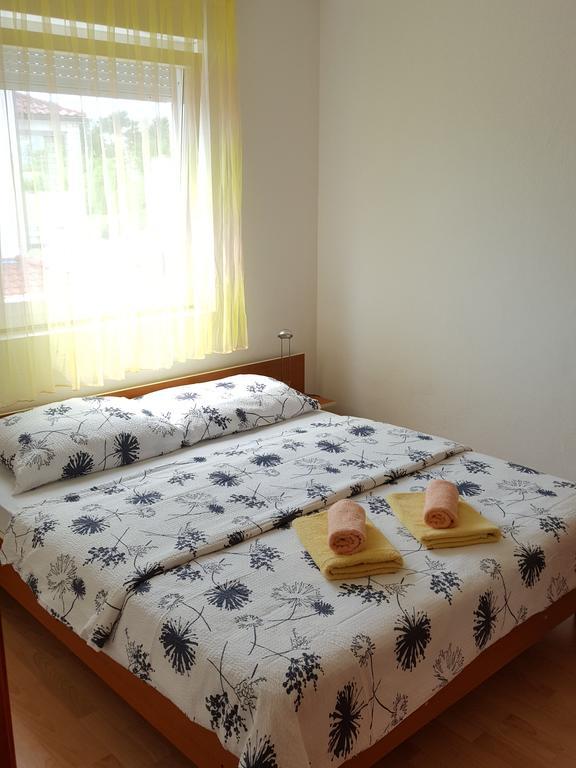 לופאר Apartments Mirakul מראה חיצוני תמונה