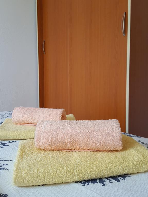לופאר Apartments Mirakul מראה חיצוני תמונה