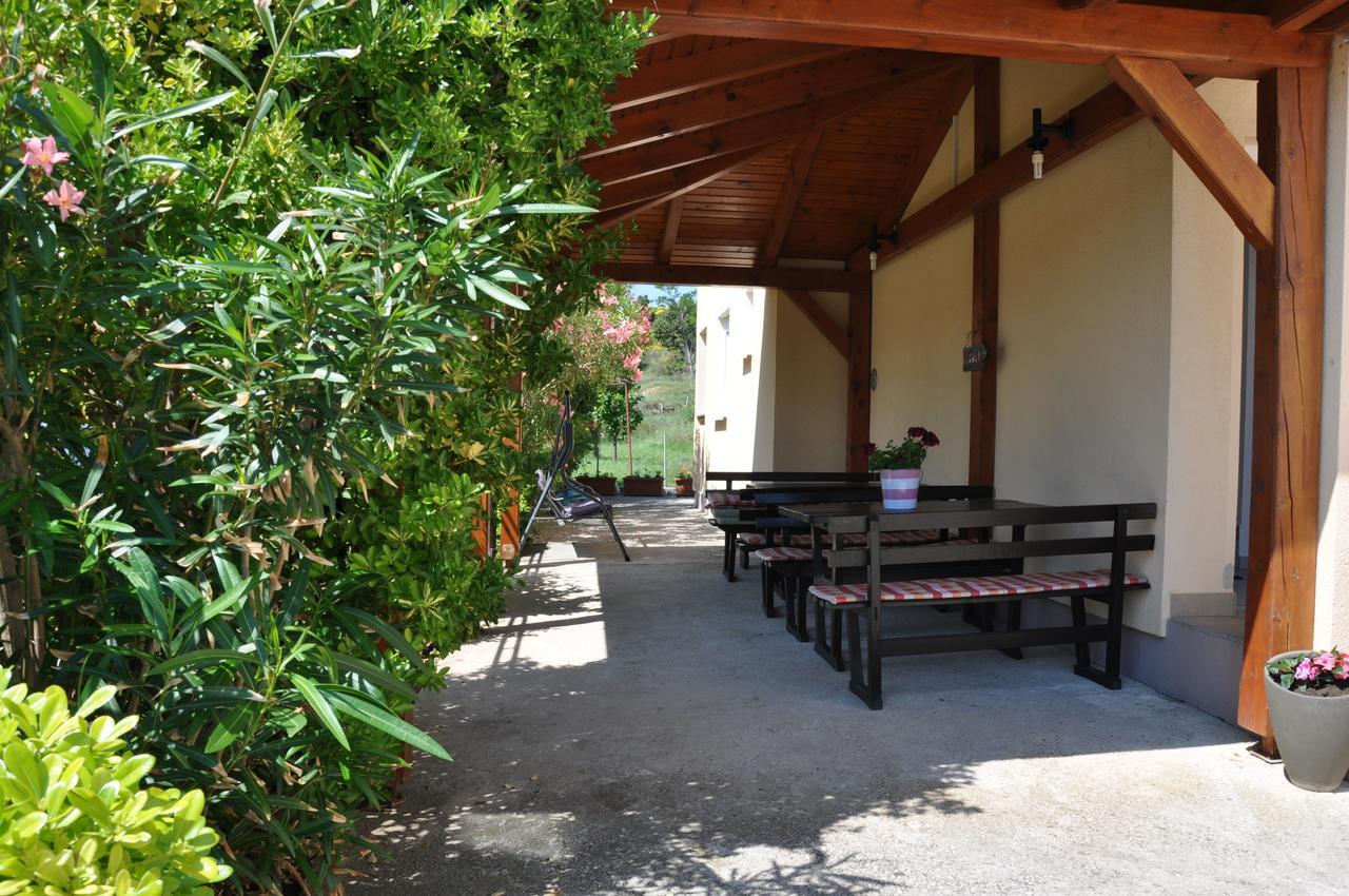 לופאר Apartments Mirakul מראה חיצוני תמונה