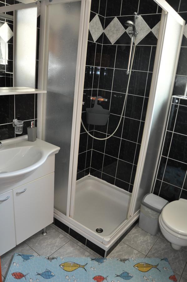 לופאר Apartments Mirakul מראה חיצוני תמונה