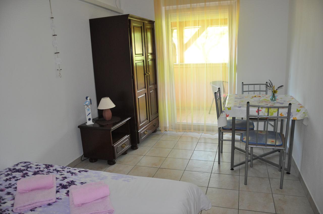 לופאר Apartments Mirakul מראה חיצוני תמונה