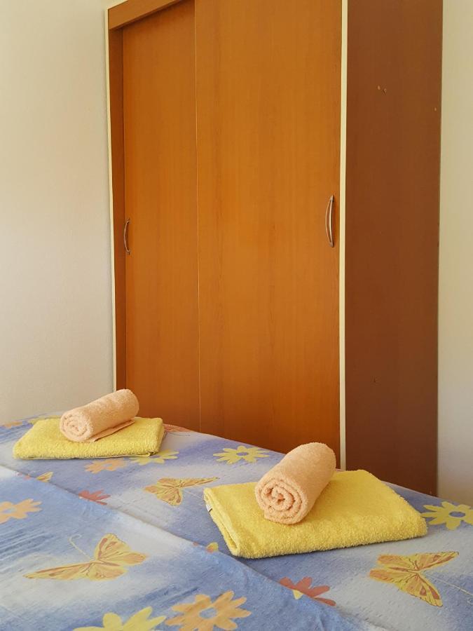 לופאר Apartments Mirakul מראה חיצוני תמונה